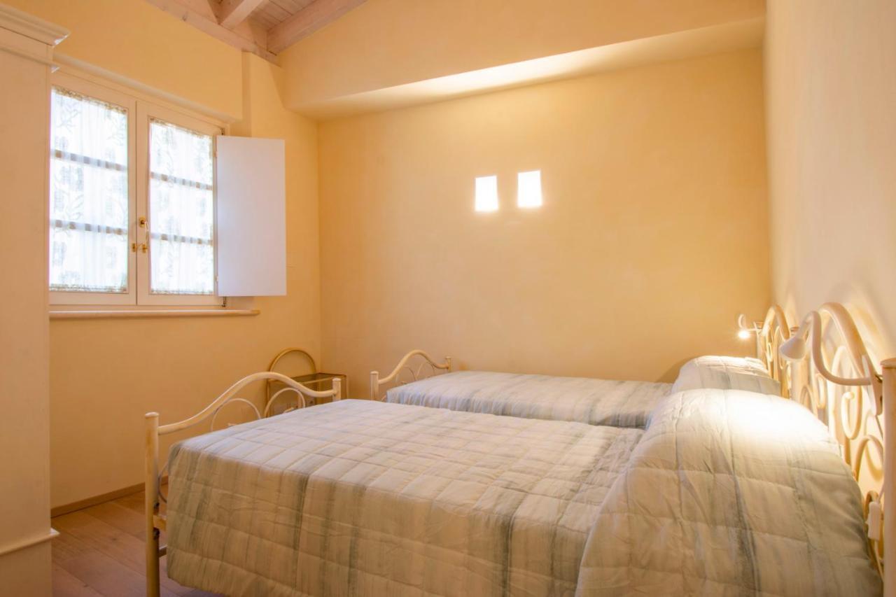 Casa In Lunigiana - Bianca Lejlighed Monti di Licciana Nardi Eksteriør billede